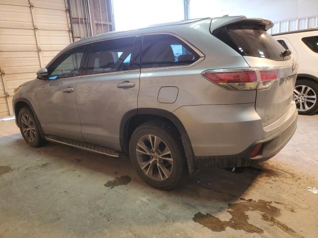 5TDKKRFH3FS106405 - 2015 TOYOTA HIGHLANDER XLE SILVER photo 2