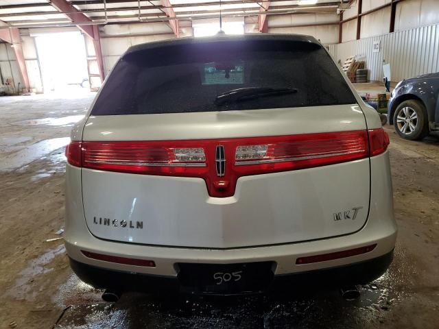 2LMHJ5AT8JBL00505 - 2018 LINCOLN MKT SILVER photo 6