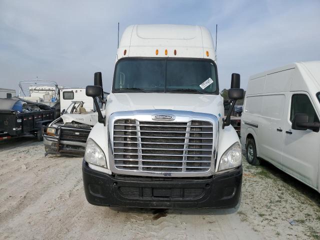 1FUJGLDR8CSBH2383 - 2012 FREIGHTLINER CASCADIA 1 WHITE photo 9