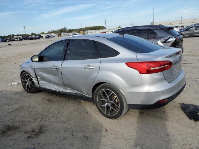 1FADP3H2XJL291634 - 2018 FORD FOCUS SEL SILVER photo 2