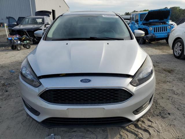 1FADP3H2XJL291634 - 2018 FORD FOCUS SEL SILVER photo 5