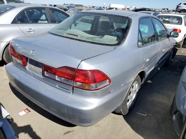 JHMCG66852C026134 - 2002 HONDA ACCORD EX SILVER photo 3