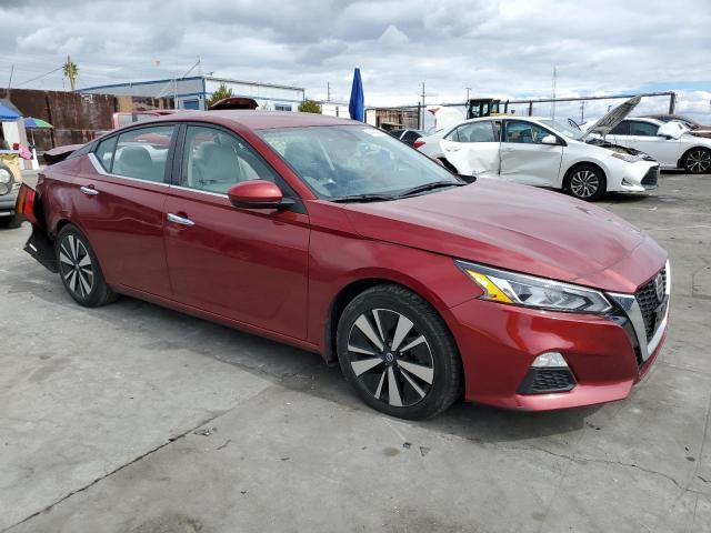 1N4BL4DV2MN385914 - 2021 NISSAN ALTIMA SV RED photo 4