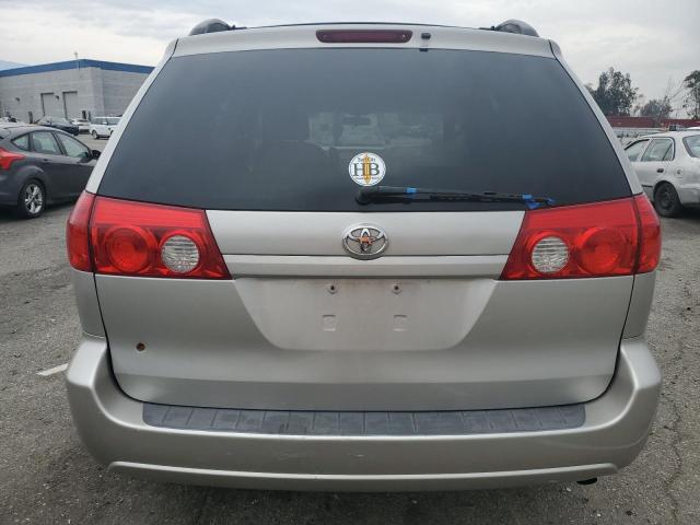 5TDZK23C07S042453 - 2007 TOYOTA SIENNA CE SILVER photo 6