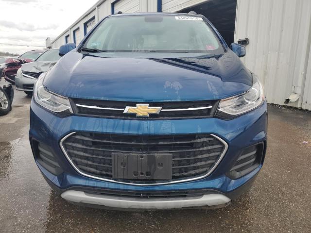 3GNCJLSB2LL341957 - 2020 CHEVROLET TRAX 1LT BLUE photo 5