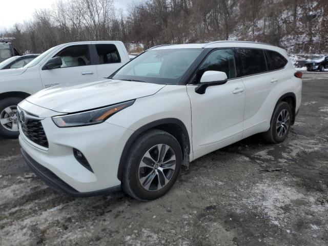 5TDGZRBH9MS091297 - 2021 TOYOTA HIGHLANDER XLE WHITE photo 1