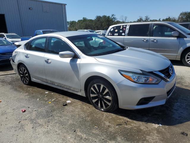 1N4AL3AP6JC183337 - 2018 NISSAN ALTIMA 2.5 SILVER photo 4