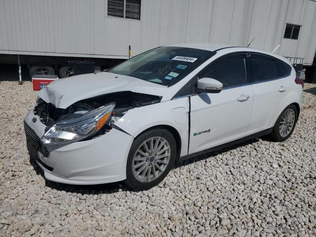 1FADP3R42JL205202 - 2018 FORD FOCUS BEV WHITE photo 1