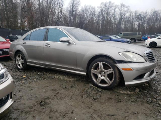 WDDNG71X49A250246 - 2009 MERCEDES-BENZ S 550 GRAY photo 4