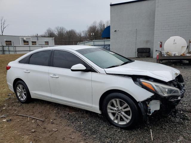 5NPE24AF2HH589965 - 2017 HYUNDAI SONATA SE WHITE photo 4