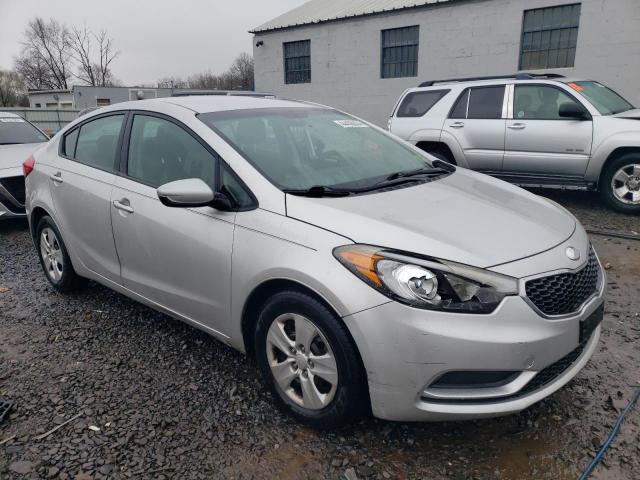 KNAFK4A62E5125569 - 2014 KIA FORTE LX SILVER photo 4