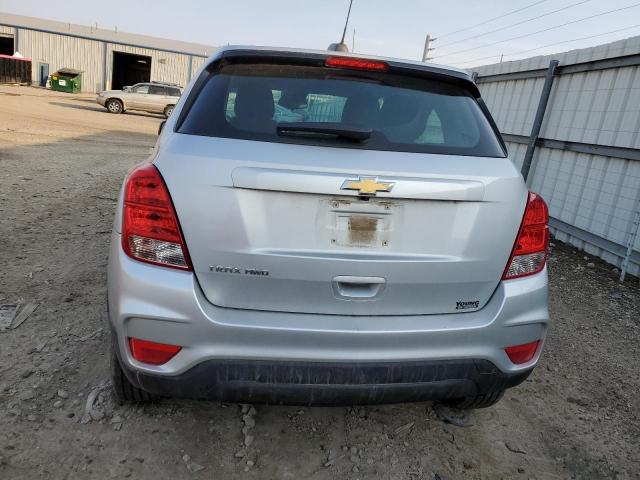 3GNCJNSB5HL232850 - 2017 CHEVROLET TRAX LS SILVER photo 6