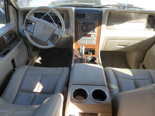 5LMJJ2H50BEJ08744 - 2011 LINCOLN NAVIGATOR ვერცხლისფერი ფოტო 8