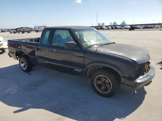 1GCCS1944YK183311 - 2000 CHEVROLET S TRUCK S10 BLACK photo 4