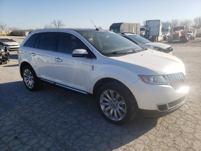 2LMDJ8JK1CBL15289 - 2012 LINCOLN MKX WHITE photo 4