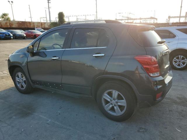 KL7CJLSB4JB601554 - 2018 CHEVROLET TRAX 1LT GRAY photo 2