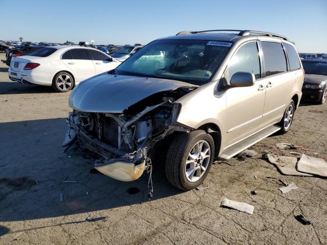 2005 TOYOTA SIENNA XLE, 