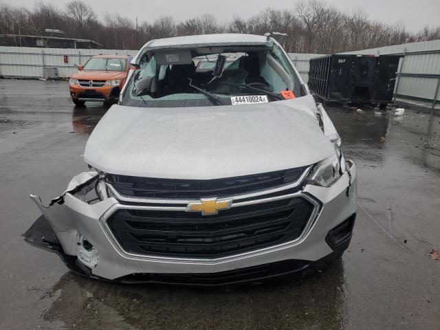 1GNEVFKW5JJ197701 - 2018 CHEVROLET TRAVERSE LS SILVER photo 5