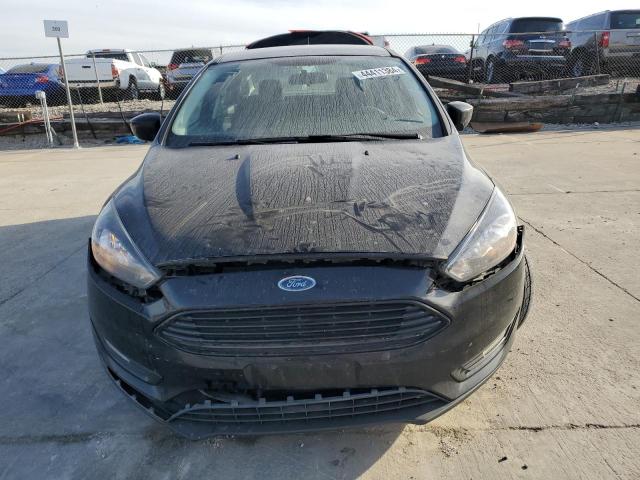 1FADP3FE0JL222819 - 2018 FORD FOCUS SE BLACK photo 5