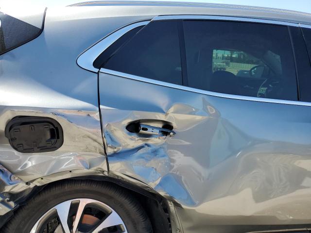 LRBFZNR44PD150696 - 2023 BUICK ENVISION ESSENCE SILVER photo 11