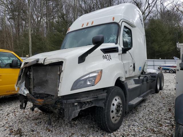 3AKJHHDR9KSKB3771 - 2018 FREIGHTLINER CASCADIA 1 WHITE photo 2