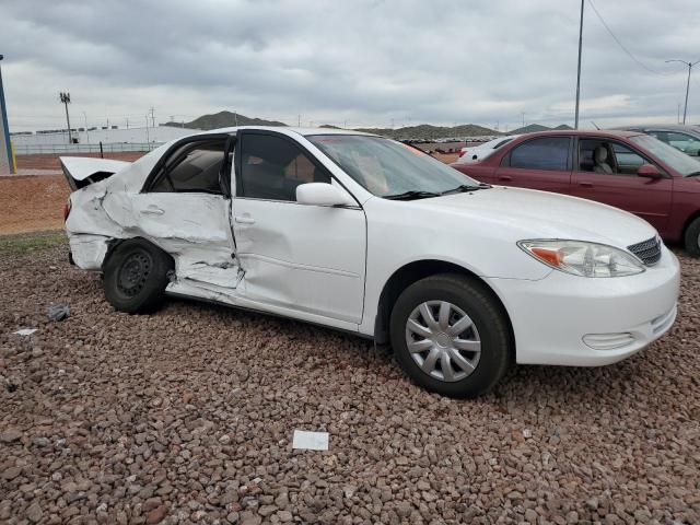 JTDBE32K740259455 - 2004 TOYOTA CAMRY LE WHITE photo 4