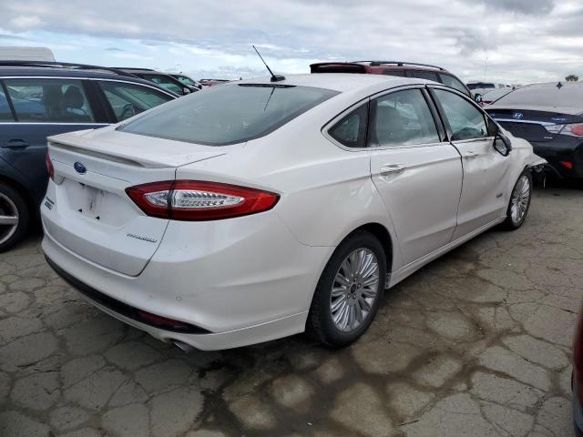 3FA6P0SU4DR273640 - 2013 FORD FUSION TITANIUM PHEV WHITE photo 3