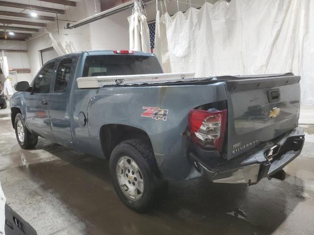 1GCSKSE36AZ264452 - 2010 CHEVROLET SILVERADO K1500 LT BLUE photo 2