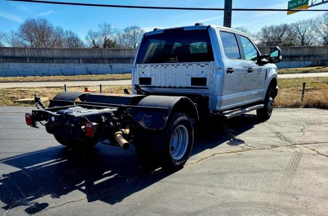 1FD8W3HT4NEC54351 - 2022 FORD F350 SUPER DUTY SILVER photo 4