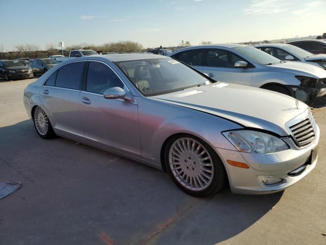 WDDNG71X87A084892 - 2007 MERCEDES-BENZ S 550 SILVER photo 4