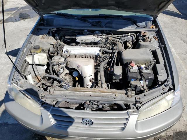 JT2BG22K3X0287335 - 1999 TOYOTA CAMRY LE BEIGE photo 11