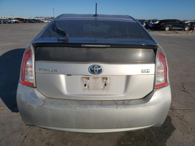 JTDKN3DU3F1896242 - 2015 TOYOTA PRIUS SILVER photo 6