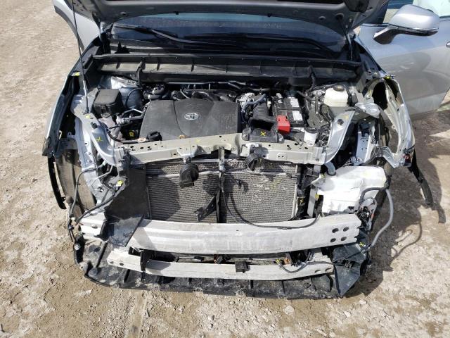5TDGZRBH4NS575878 - 2022 TOYOTA HIGHLANDER XLE ვერცხლისფერი ფოტო 11