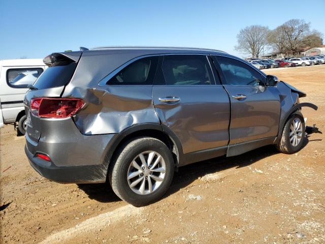 5XYPG4A3XJG386349 - 2018 KIA SORENTO LX GRAY photo 3