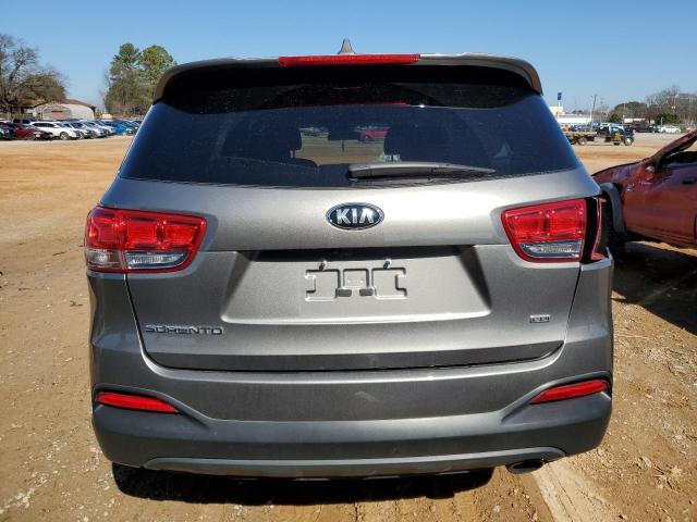 5XYPG4A3XJG386349 - 2018 KIA SORENTO LX GRAY photo 6