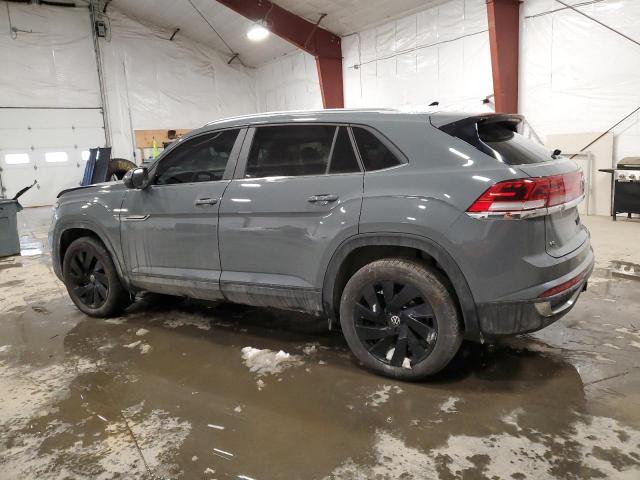 1V2KE2CA3RC243757 - 2024 VOLKSWAGEN ATLAS CROS SE Մոխրագույն լուսանկար 2