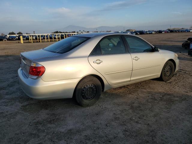 4T1BE32K15U042554 - 2005 TOYOTA CAMRY LE SILVER photo 3