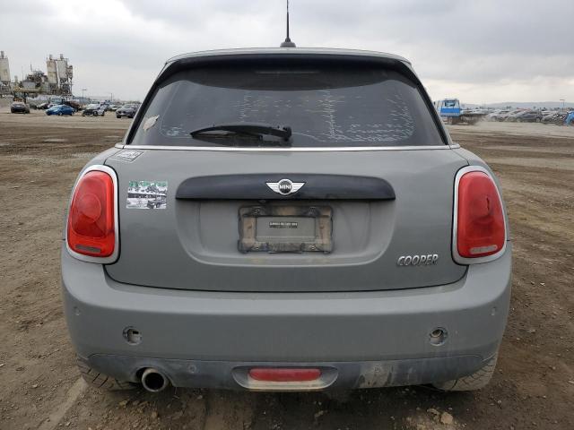 WMWXU1C54J2F79368 - 2018 MINI COOPER GRAY photo 6