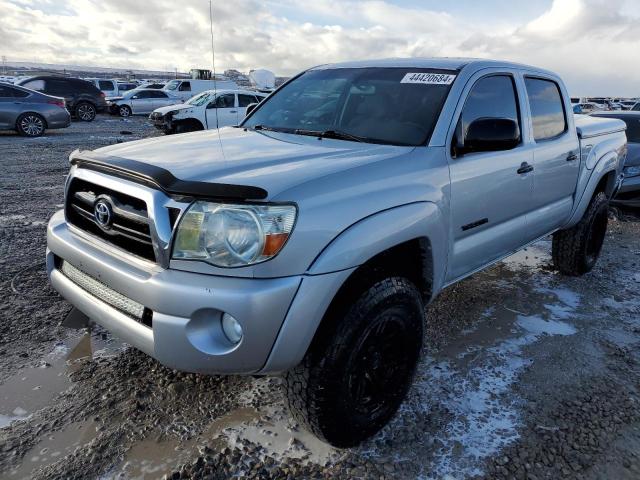 5TELU42N15Z043349 - 2005 TOYOTA TACOMA DOUBLE CAB SILVER photo 1