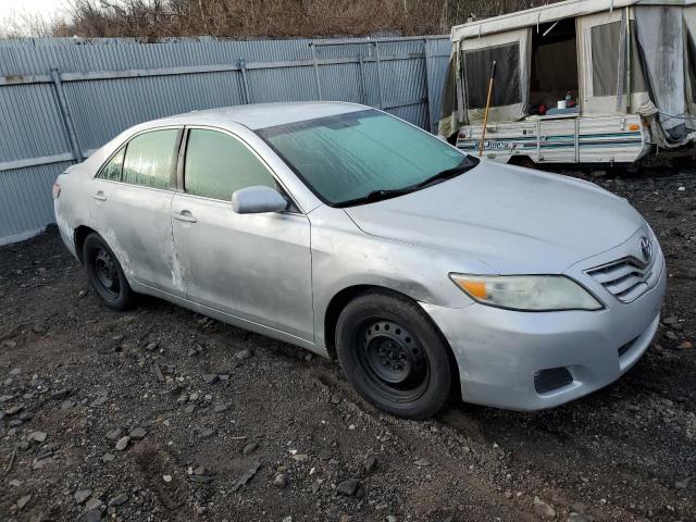 4T1BF3EKXBU190271 - 2011 TOYOTA CAMRY BASE SILVER photo 4