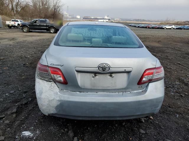 4T1BF3EKXBU190271 - 2011 TOYOTA CAMRY BASE SILVER photo 6