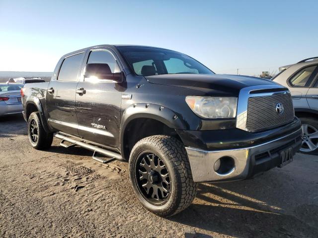 5TFEY5F18DX144341 - 2013 TOYOTA TUNDRA CREWMAX SR5 BLACK photo 4