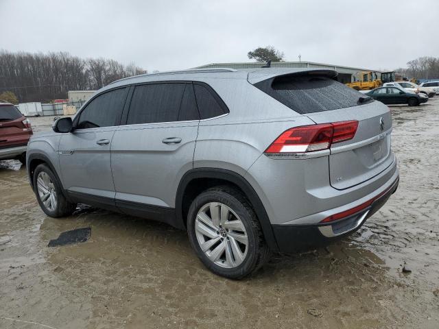 1V26C2CA0LC203750 - 2020 VOLKSWAGEN ATLAS CROS SE Серебристый фото 2