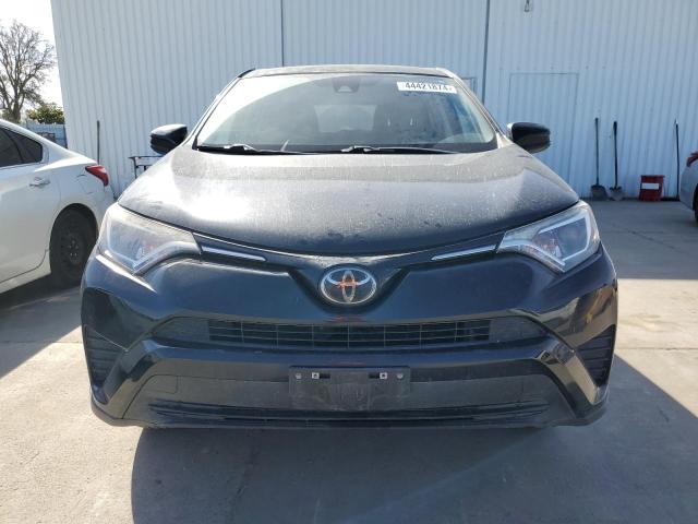 2T3ZFREV4JW436913 - 2018 TOYOTA RAV4 LE BLACK photo 5