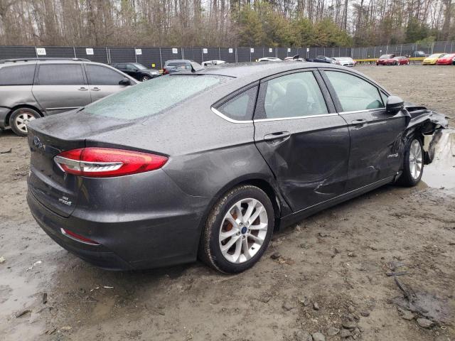 3FA6P0LU2KR214713 - 2019 FORD FUSION SE GRAY photo 3