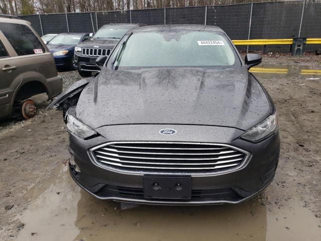 3FA6P0LU2KR214713 - 2019 FORD FUSION SE GRAY photo 5