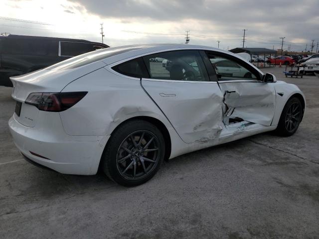 5YJ3E1EBXLF746475 - 2020 TESLA MODEL 3 WHITE photo 3