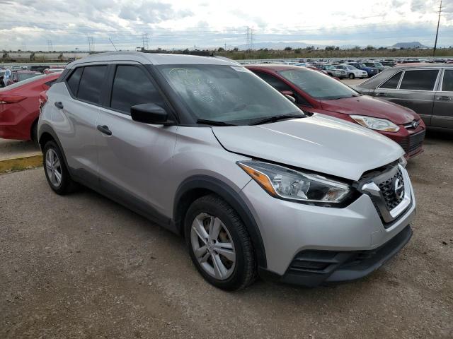 3N1CP5CU8JL542278 - 2018 NISSAN KICKS S SILVER photo 4