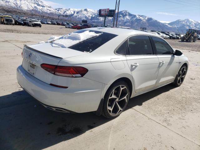 1VWMA7A36LC019734 - 2020 VOLKSWAGEN PASSAT R-LINE أبيض صورة 3