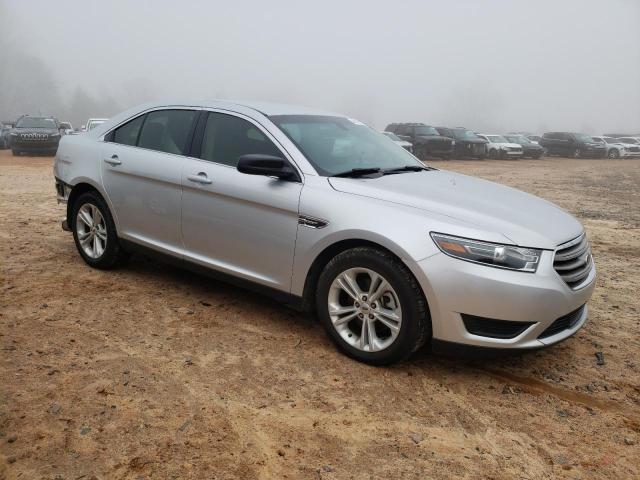 1FAHP2D80JG102875 - 2018 FORD TAURUS SE SILVER photo 4